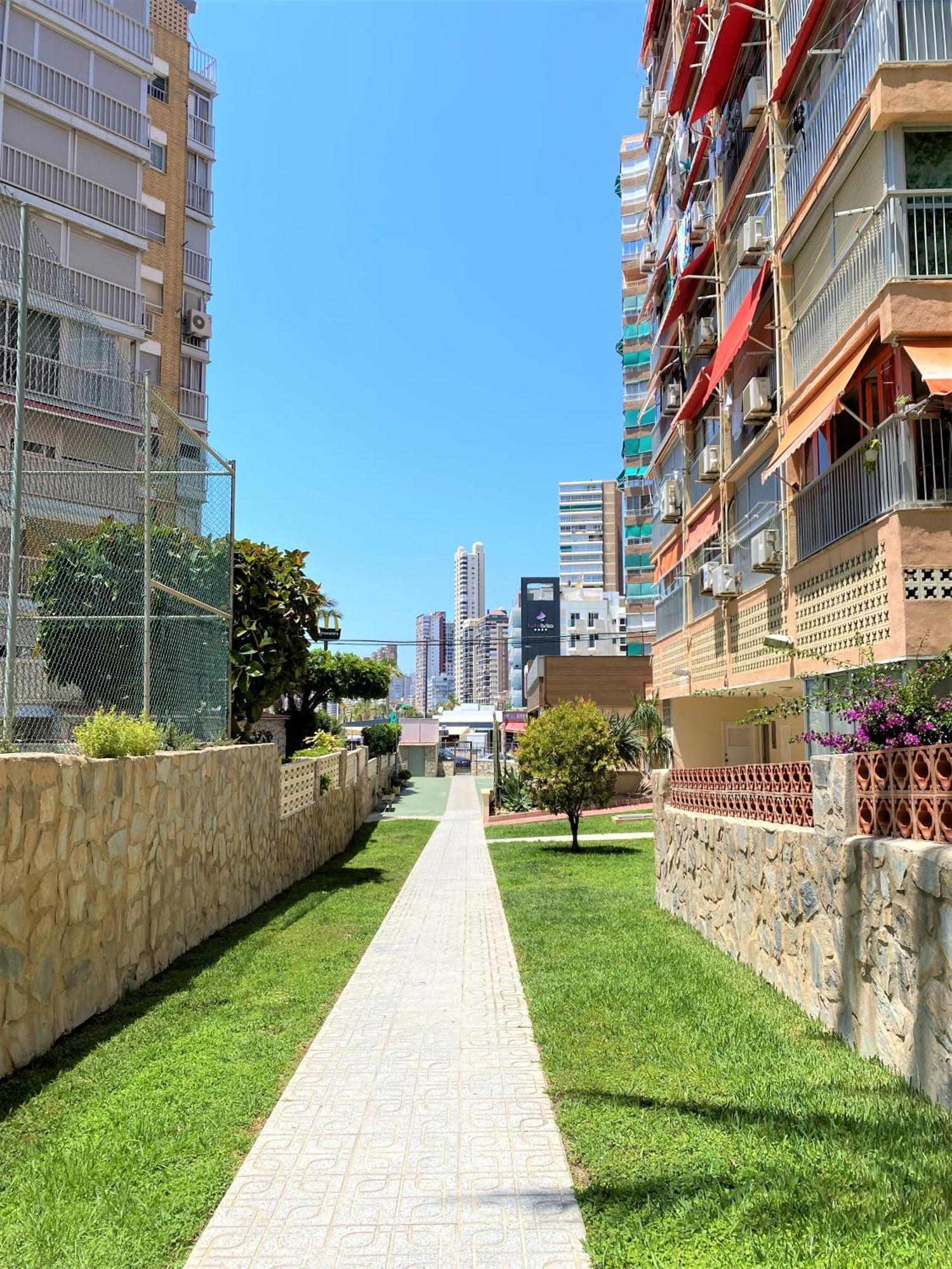 Carabelas Apartments Benidorm Eksteriør bilde